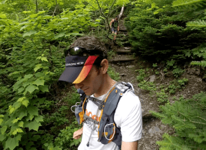 Climbing down over the Sleeping Giant's feet