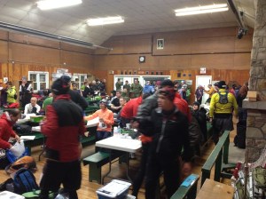 LSM 100K racers getting ready for a day on the trails